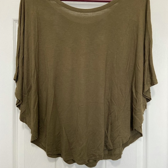 Disney Pirates of the Caribbean Women's Shirt - Picture 9 of 9